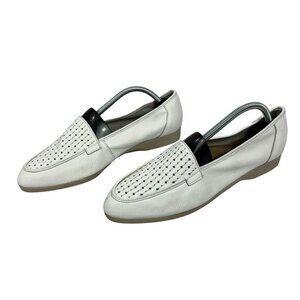 Cobbie Cuddlers Women's White Loafers Size 11